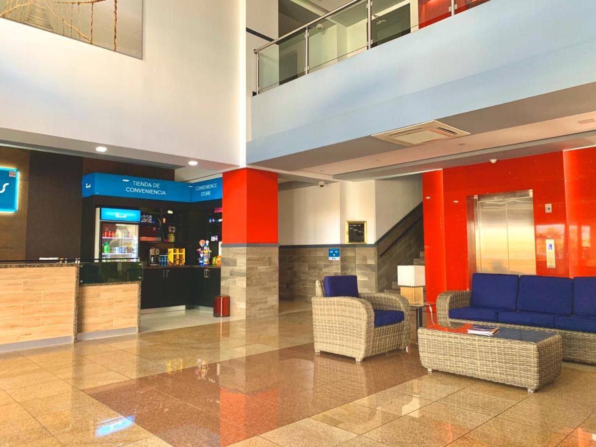 Beverly Hills: Hotel And Business Nuevo Cuscatlan Extérieur photo
