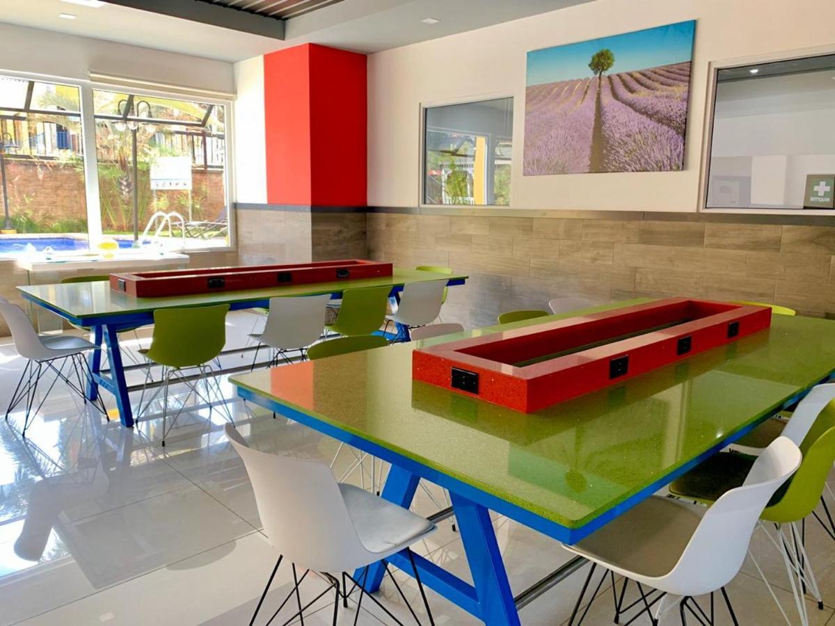 Beverly Hills: Hotel And Business Nuevo Cuscatlan Extérieur photo